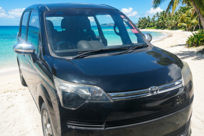 TOYOTA SPADE Car